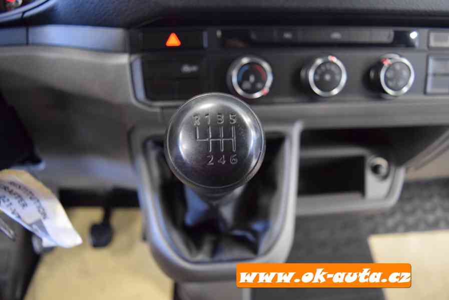 Volkswagen Crafter 2.0 TDI 7 MÍST L4H3 72 000 KM 2019-DPH - foto 16