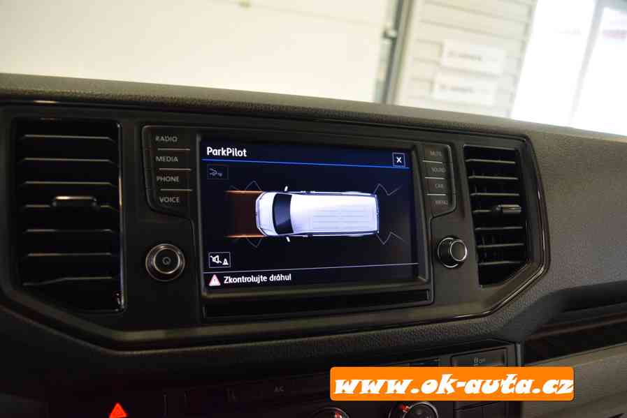 Volkswagen Crafter 2.0 TDI 7 MÍST L4H3 72 000 KM 2019-DPH - foto 19