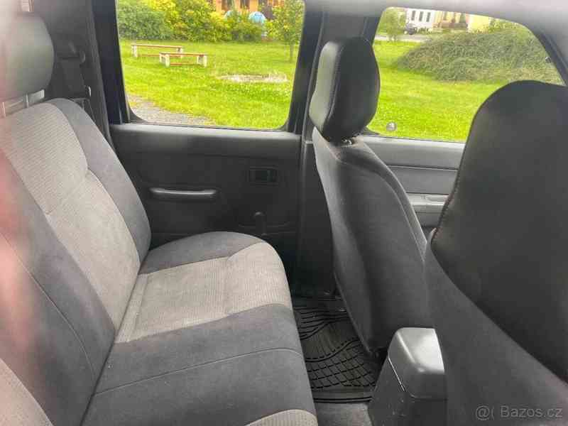 Nissan Navara 2,5   pick up - foto 4