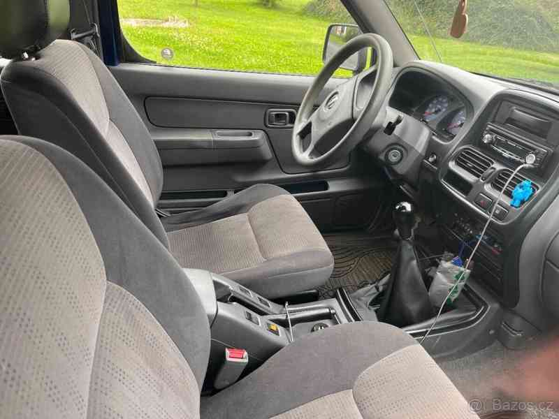 Nissan Navara 2,5   pick up - foto 3