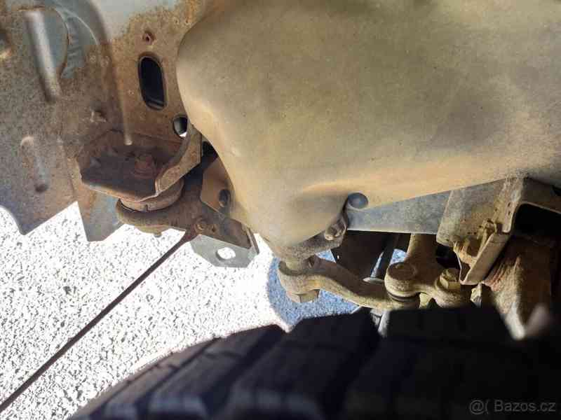 Nissan Navara 2,5   pick up - foto 16