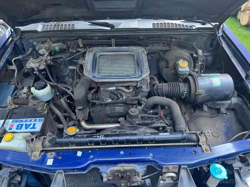 Nissan Navara 2,5   pick up - foto 19