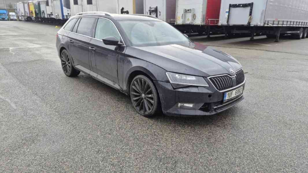 ŠKODA Superb 2.0 TDI DSG 4x4 Style - foto 6
