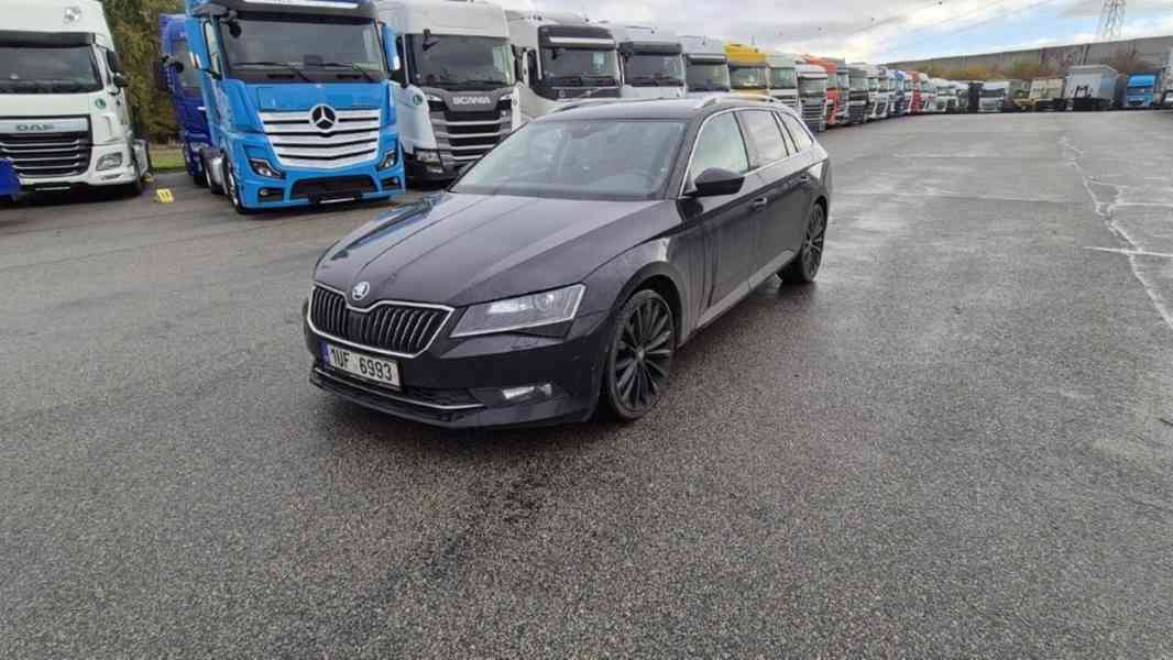 ŠKODA Superb 2.0 TDI DSG 4x4 Style - foto 2