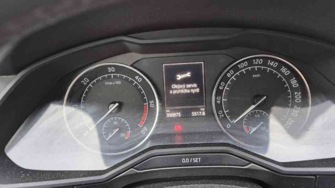 ŠKODA Superb 2.0 TDI DSG 4x4 Style - foto 15