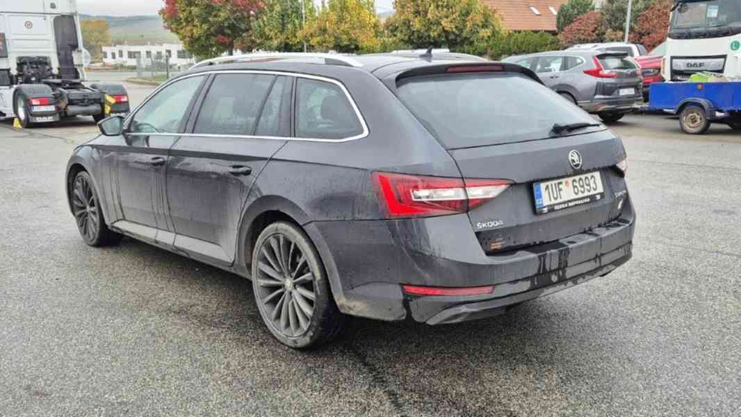 ŠKODA Superb 2.0 TDI DSG 4x4 Style - foto 8