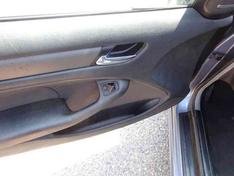 BMW Řada 3, 318 D Touring r.v.2004 - foto 6