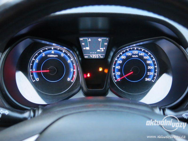 Hyundai ix20 1.4, benzín, rok 2014 - foto 3