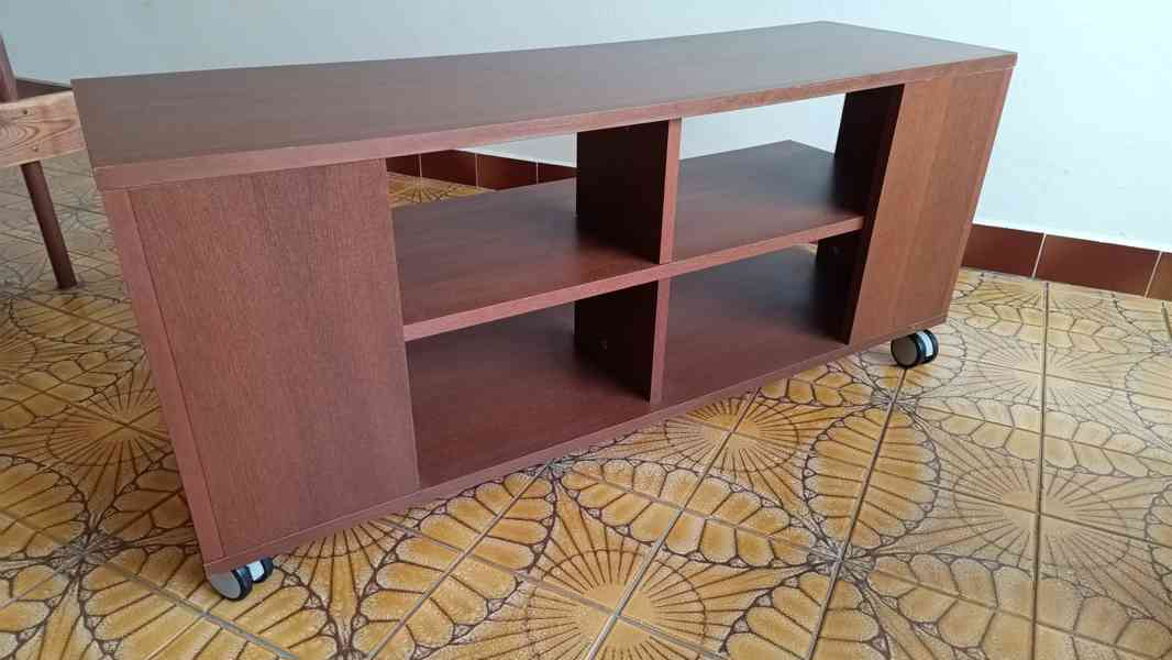 Tv stolek, skříňka na knížky, atp. - foto 4