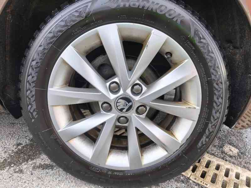 Škoda Octavia 1,6   TDi DSG Style R.v. 2018, tažné - foto 13