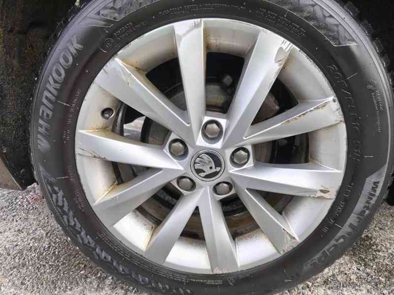 Škoda Octavia 1,6   TDi DSG Style R.v. 2018, tažné - foto 18