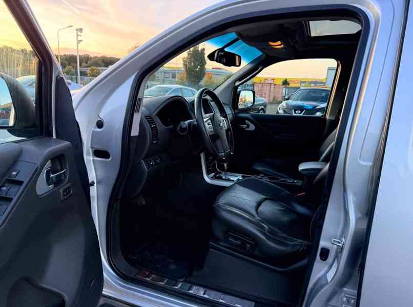 Nissan Pathfinder 2.5 dCi LE 140kw - foto 13