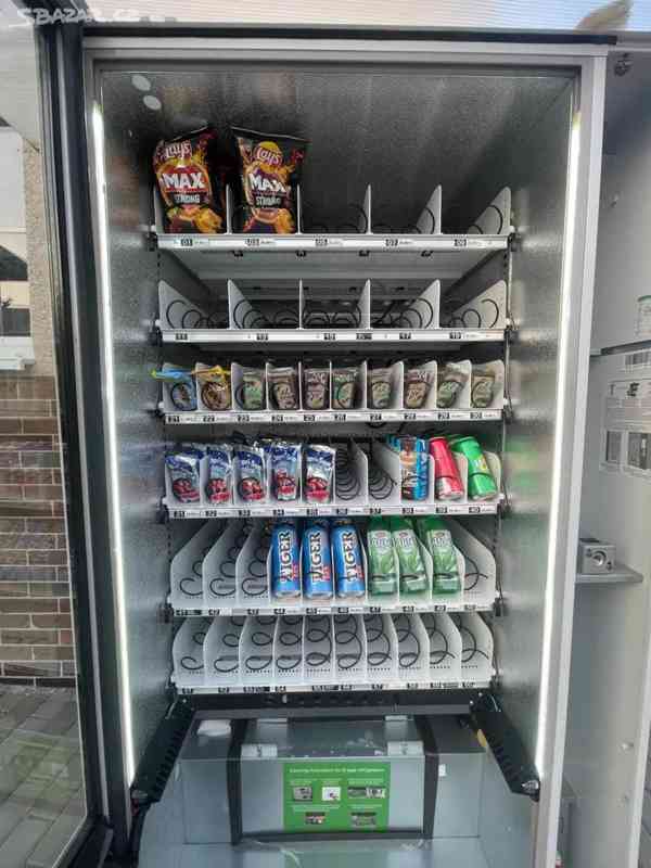 Chlazený prodejní automat AF-60 Snack&Drink Combo - foto 2