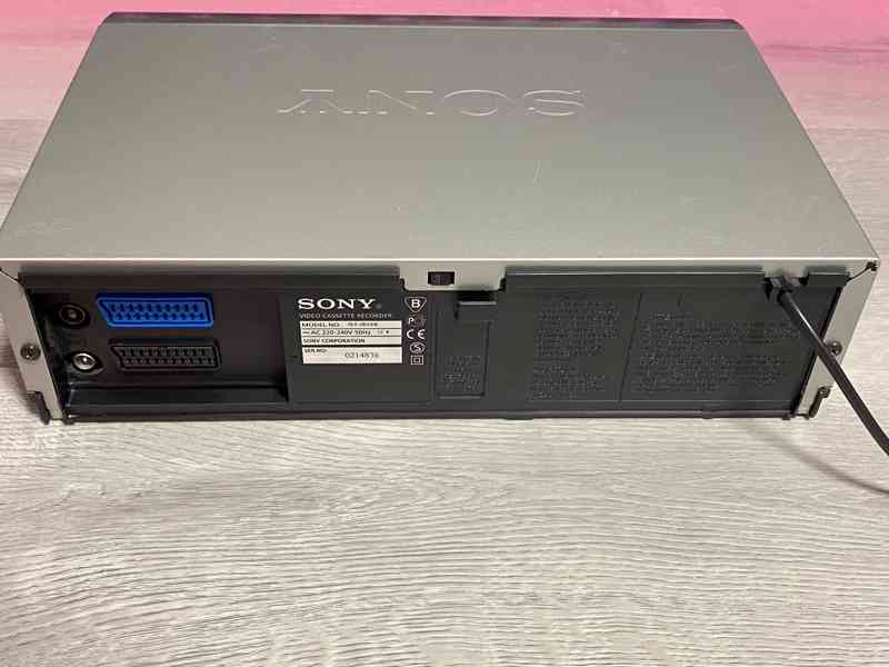 Kvalitní značkový videorekordér SONY SLV-SE430 - foto 6