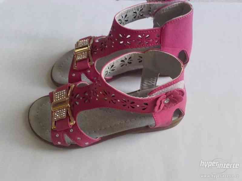 Dívčí sandálky růžové-mašlička - foto 2