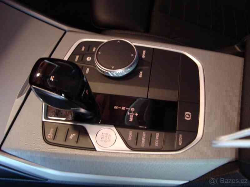 BMW 320D KOMBI - foto 10