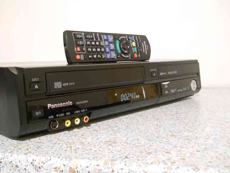 ⚠️ VHS-HDD-DVD rekordér Panasonic DMR EX99 - foto 2