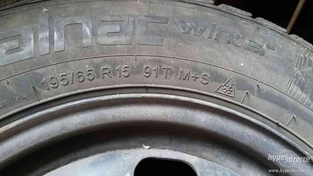 195/65 R 15 zimní pneu vč. disků 5 x 100 - foto 2