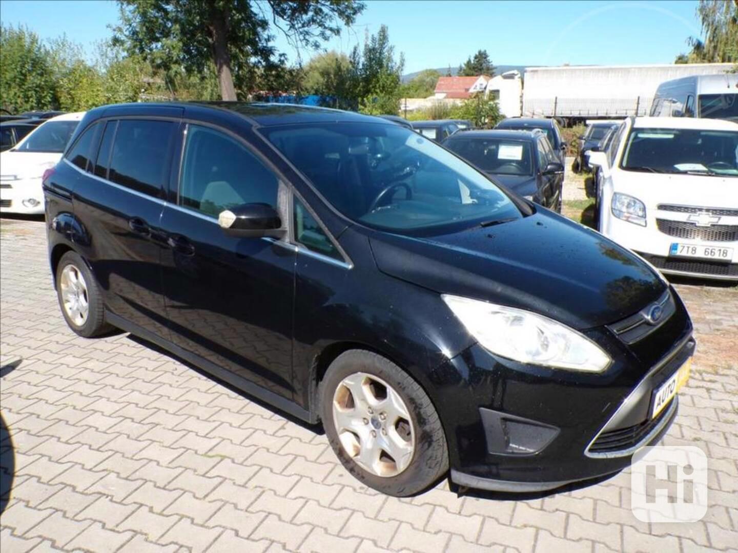 Ford Grand C-Max 1,6 i 110kW 7.MÍST,TAŽ.ZAŘ. - foto 1