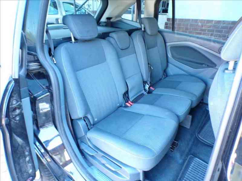 Ford Grand C-Max 1,6 i 110kW 7.MÍST,TAŽ.ZAŘ. - foto 14