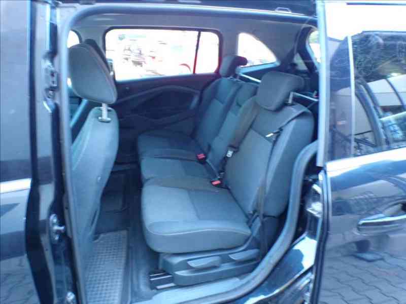 Ford Grand C-Max 1,6 i 110kW 7.MÍST,TAŽ.ZAŘ. - foto 10