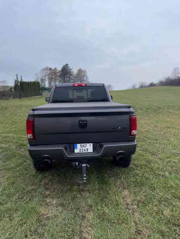 Prodám Dodge Ram 1500 sport 5,7 Hemi - foto 2