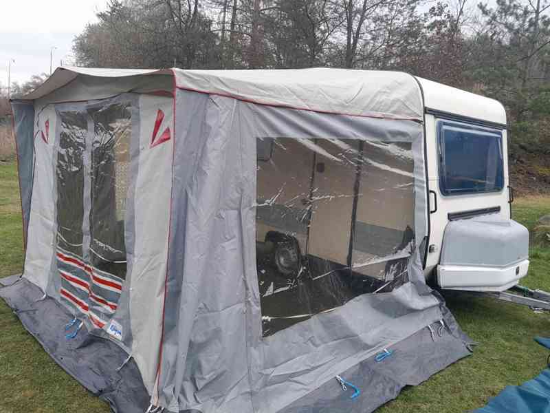 Levný karavan Adria -funkční, suchý, pro 2/3 osoby / 100km/h - foto 17