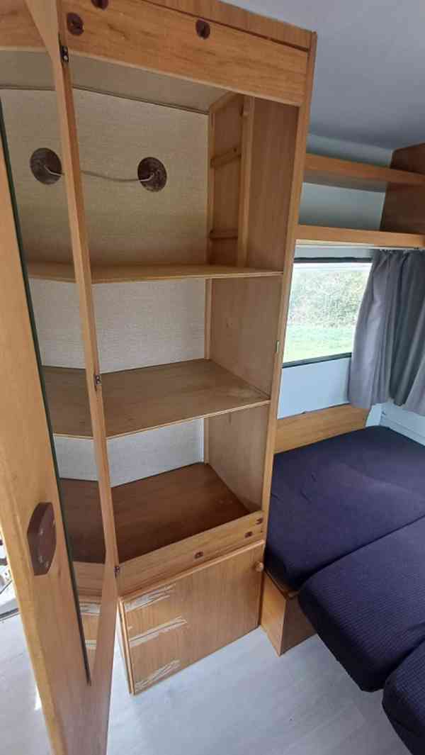 Levný karavan Adria -funkční, suchý, pro 2/3 osoby / 100km/h - foto 12
