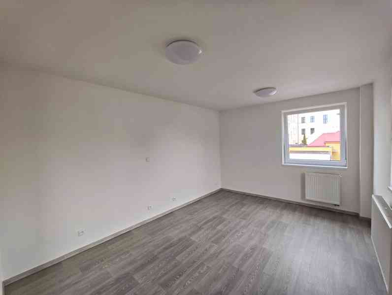 Pronájem bytu 1+kk 49 m², Pardubice - Zelené Předměstí - foto 4