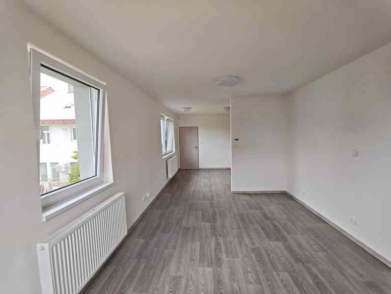 Pronájem bytu 1+kk 49 m², Pardubice - Zelené Předměstí - foto 3