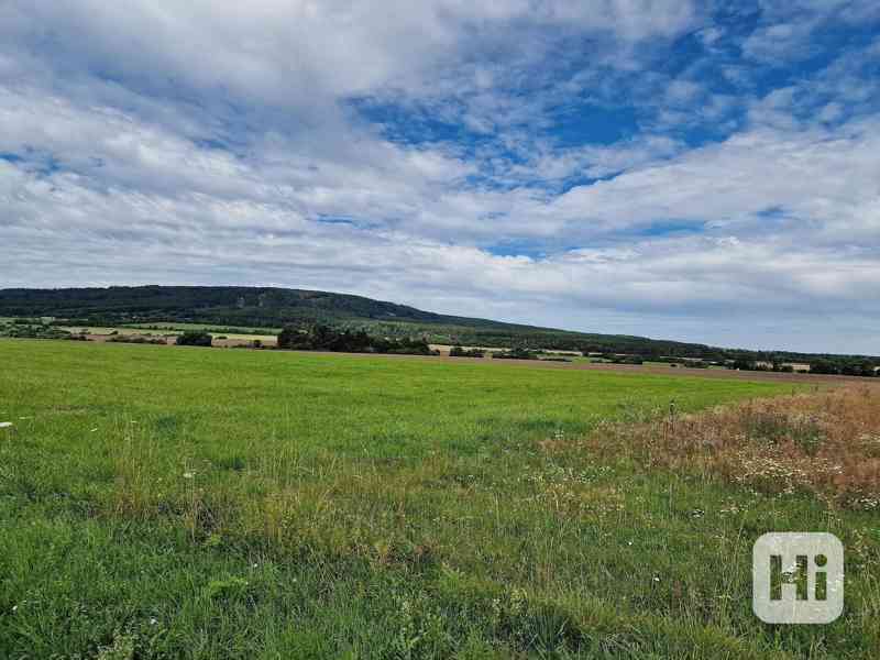 Zemědělská půda nedaleko Hořovic o celkové výměře 20.782 m2 - foto 2