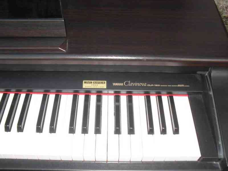 Digitální piano Yamaha Clavinova CLP 123 - foto 5
