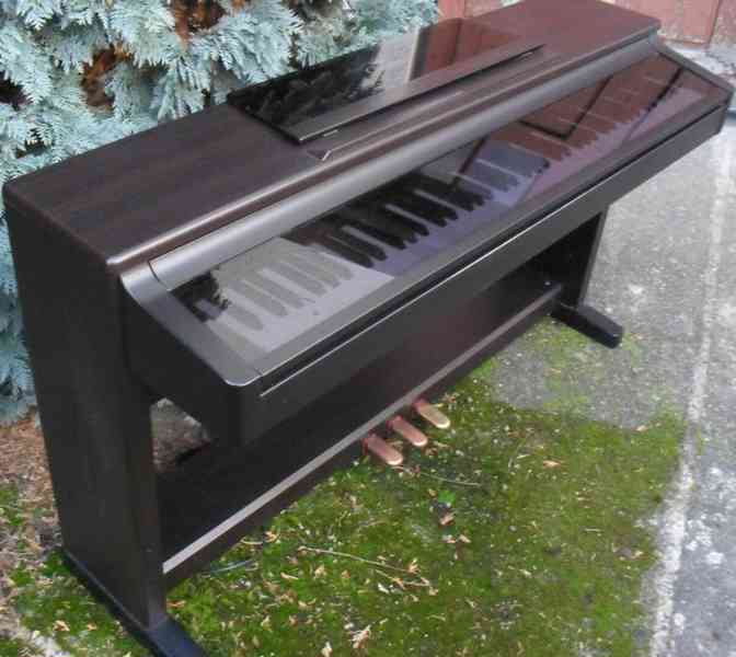 Digitální piano Yamaha Clavinova CLP 123 - foto 8