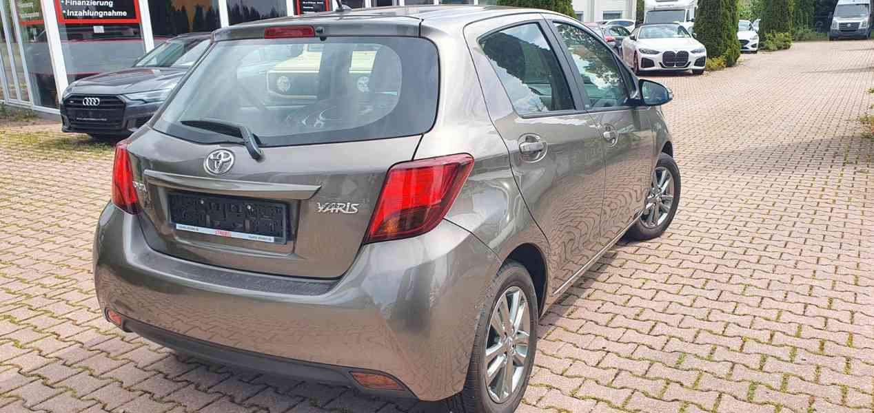 Toyota Yaris 1,33-l-Dual-VVT-i Edition S benzín 73kw - foto 8