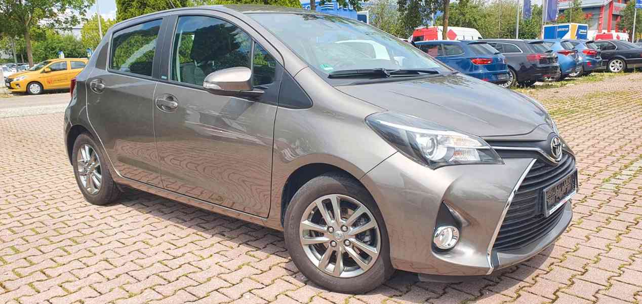 Toyota Yaris 1,33-l-Dual-VVT-i Edition S benzín 73kw - foto 11