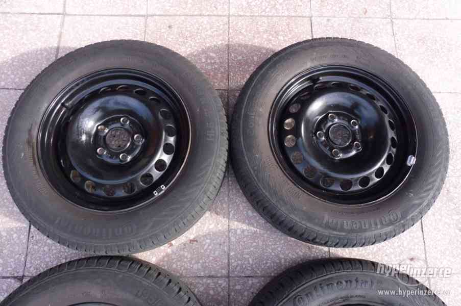 Škoda OCTAVIA2 5x112 6J ET47 195/65/15 LETNÍ 80% POKLICE - foto 4