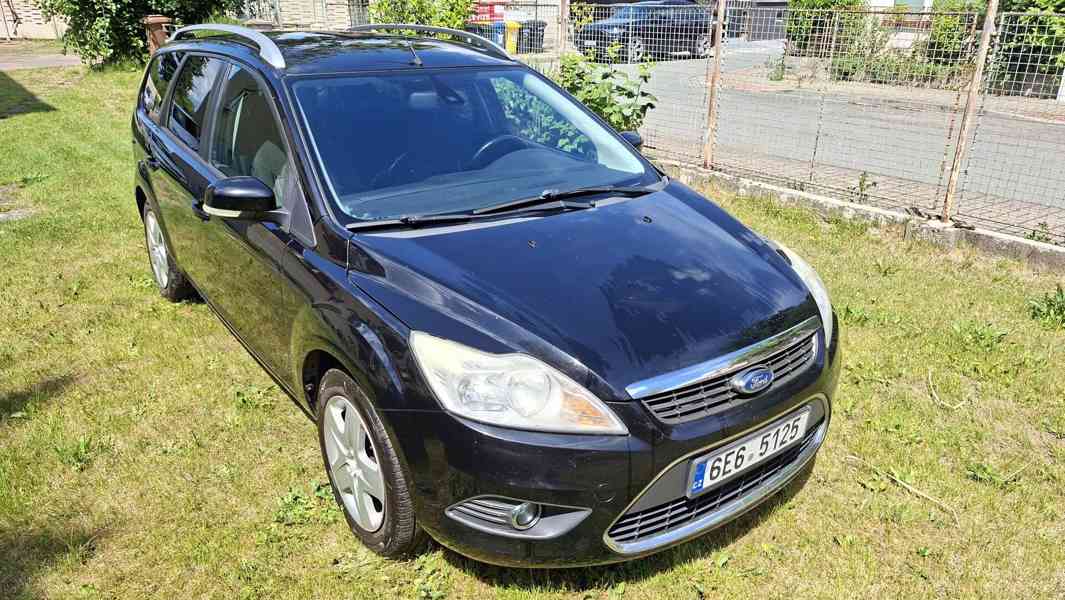 Ford Focus 1.6i 74kW kombi - foto 1