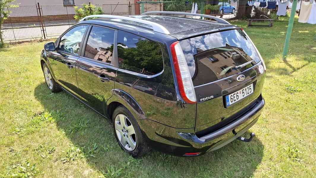 Ford Focus 1.6i 74kW kombi - foto 3