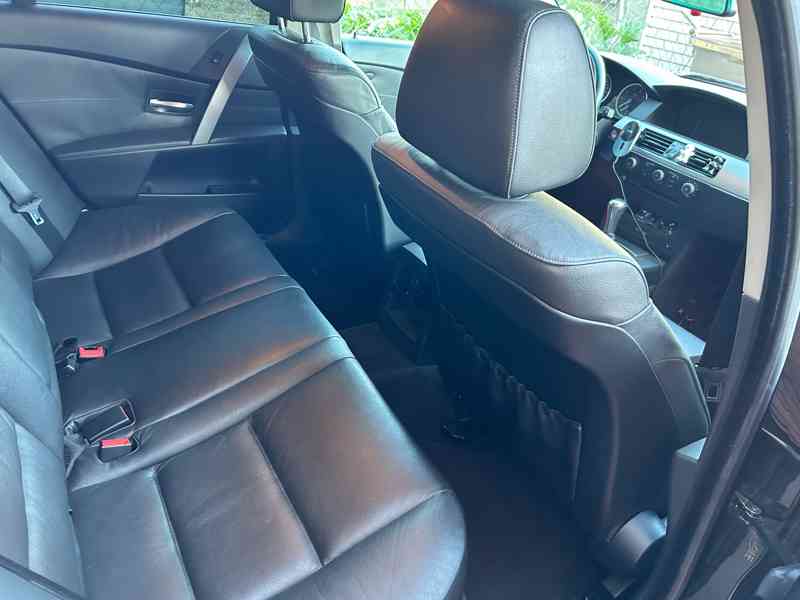 PRODAM BMW 5 (E60) 520 i - foto 3
