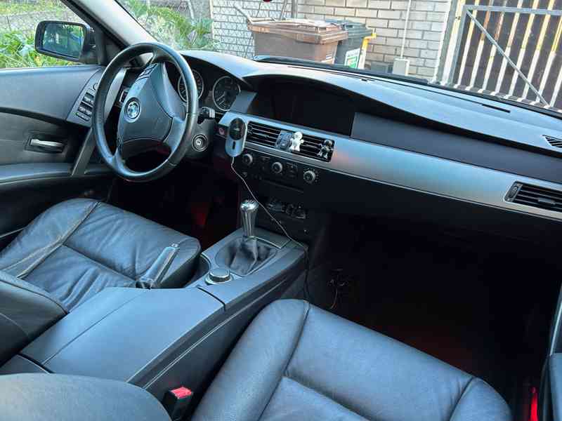 PRODAM BMW 5 (E60) 520 i - foto 4