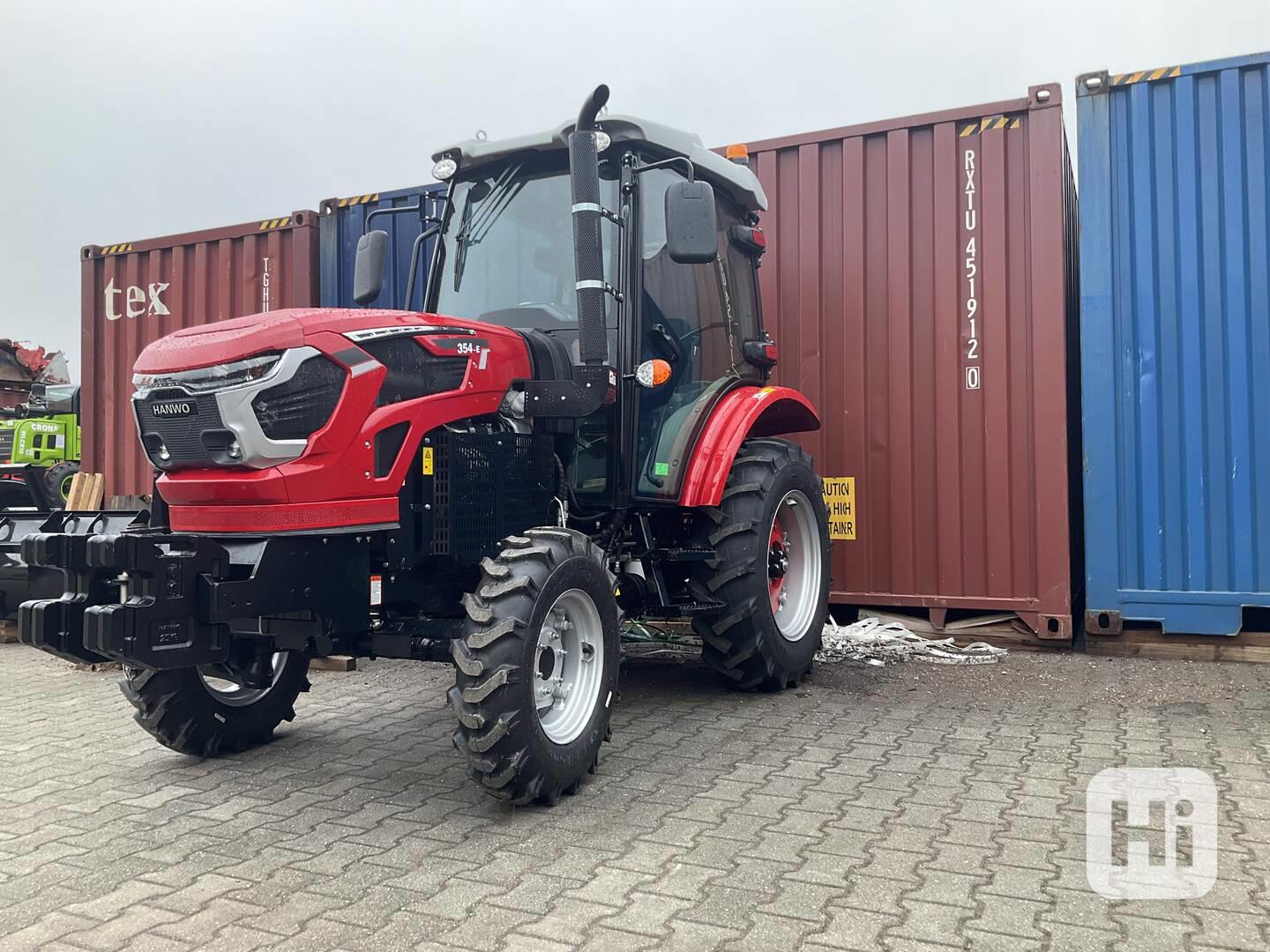 Traktor crona Hanwo CR354 + kabina Na SPZ - foto 1