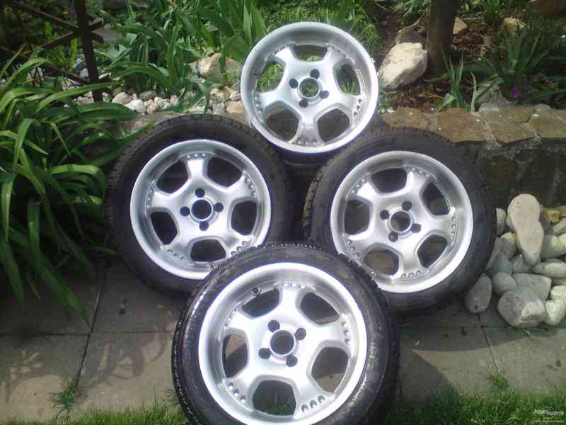 Lité kola R15/4X100 s pneu. - foto 1