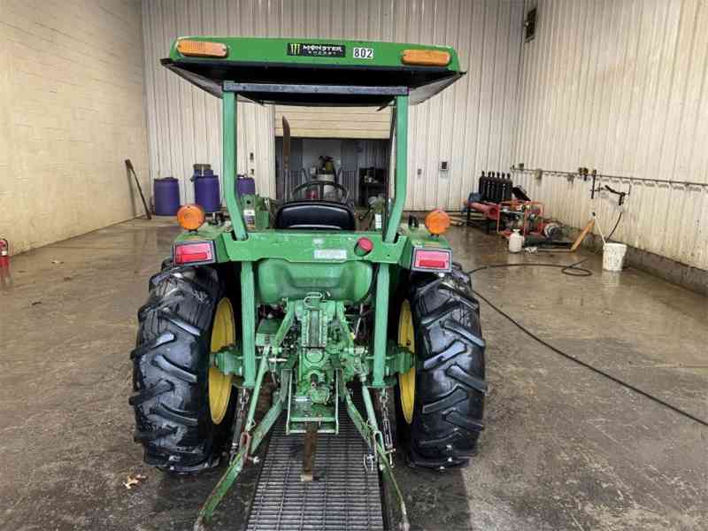 John Deere 870 - foto 3