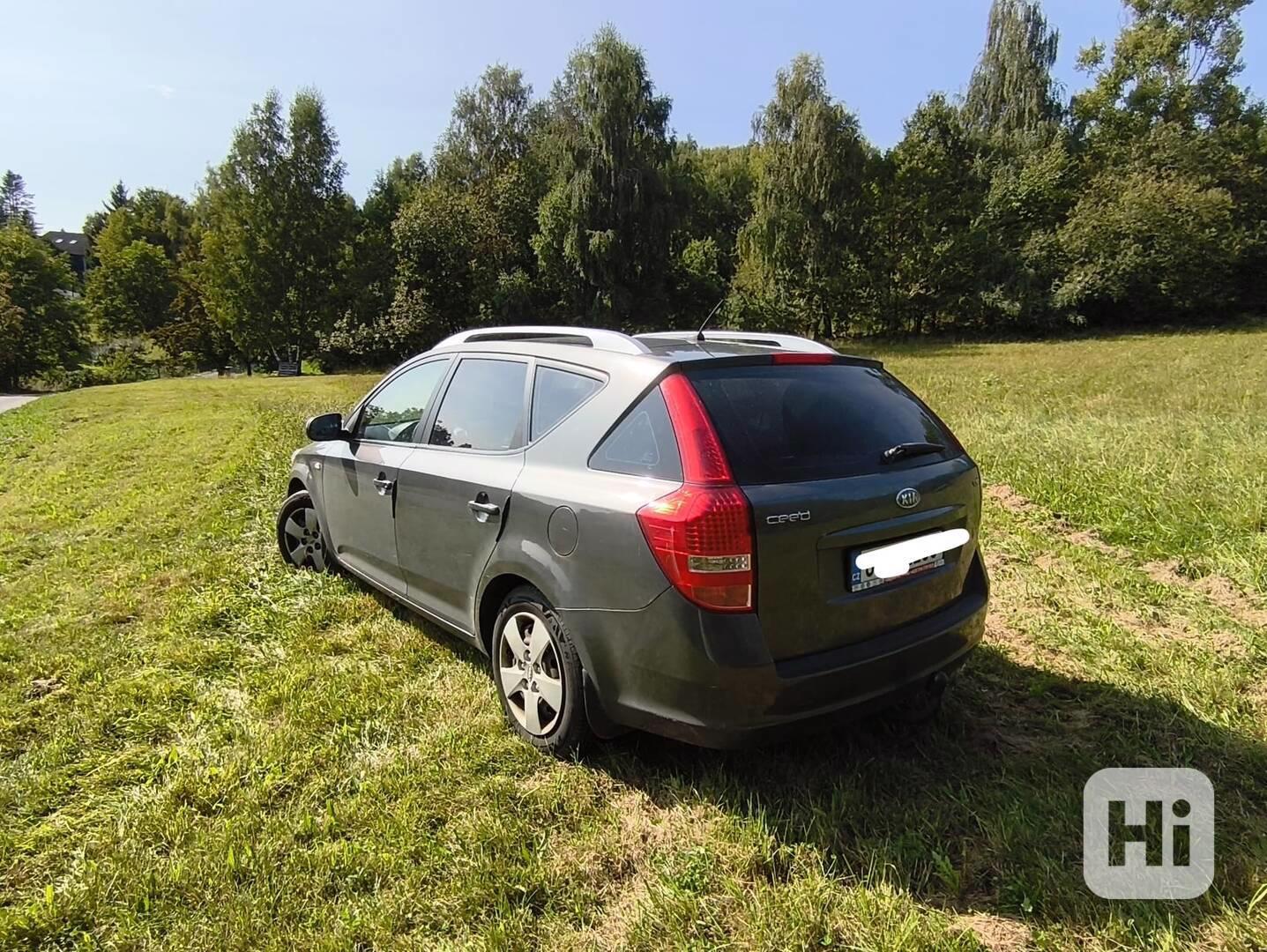 Kia Ceed 1,6crdi - foto 1