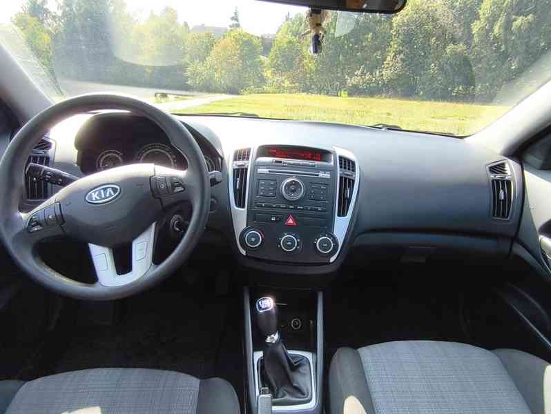 Kia Ceed 1,6crdi - foto 7
