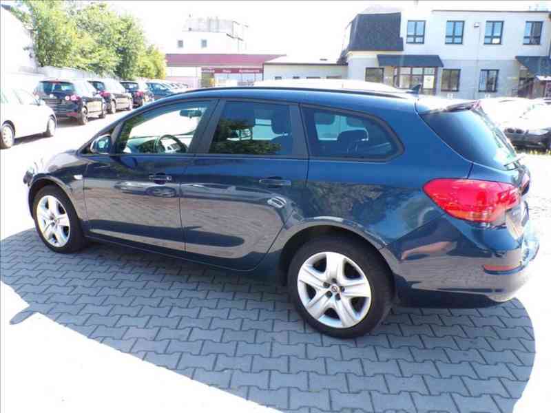 Opel Astra 1,6 16V NAVIGACE,KLIMA - foto 4