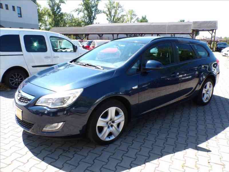 Opel Astra 1,6 16V NAVIGACE,KLIMA - foto 2