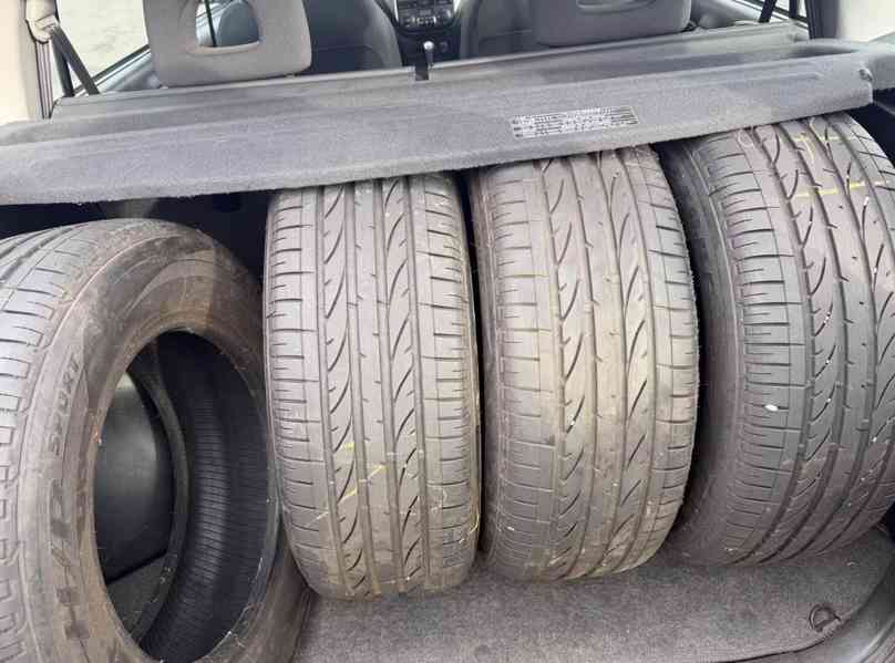 Toyota RAV 4 2.0i Sol 4x4 benzín 110kw - foto 11