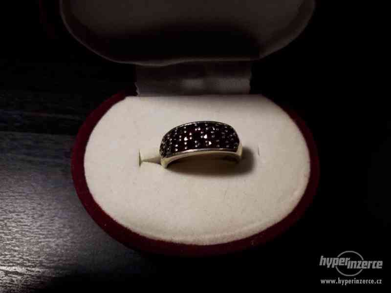 Stříbrný prsten s granáty - foto 5