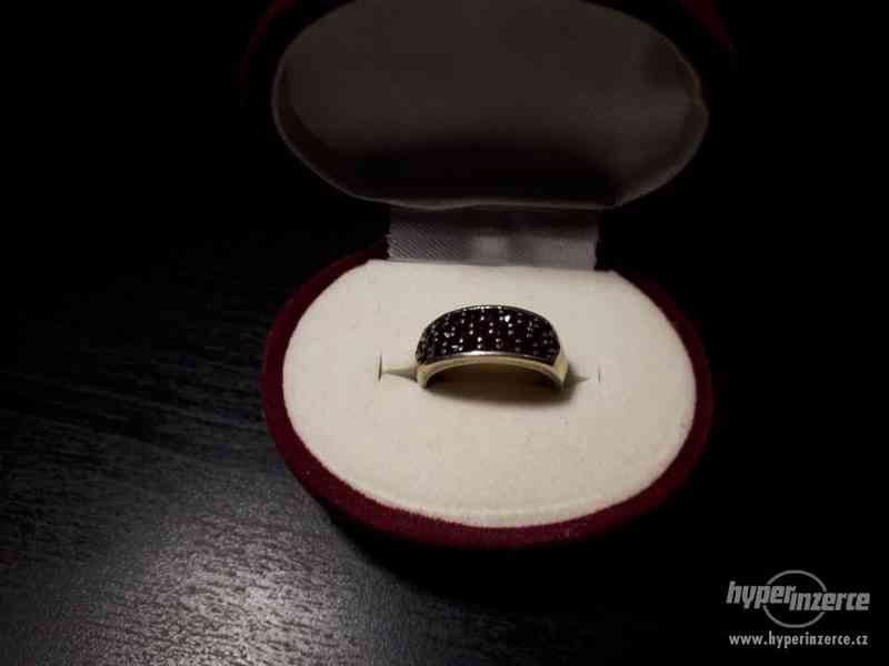 Stříbrný prsten s granáty - foto 6
